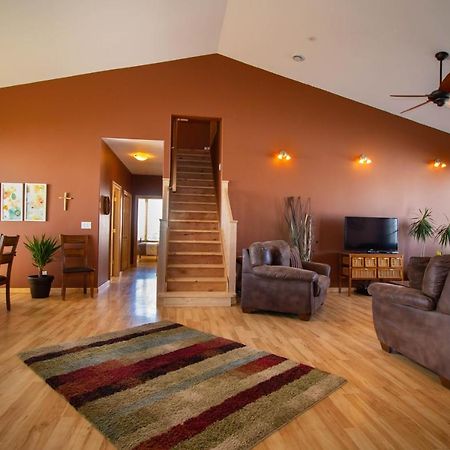 Anna'S Prairie Comfort B & B Moose Jaw Esterno foto